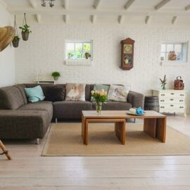 Landelijke charme ontmoet modern licht: De perfecte lichtstraat voor jouw woning